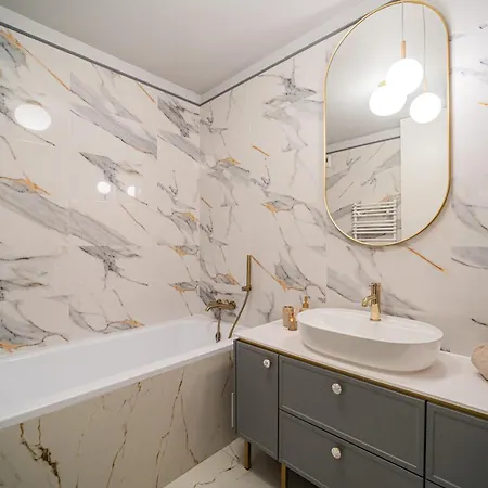 شقة Ceynowa كارتوزي