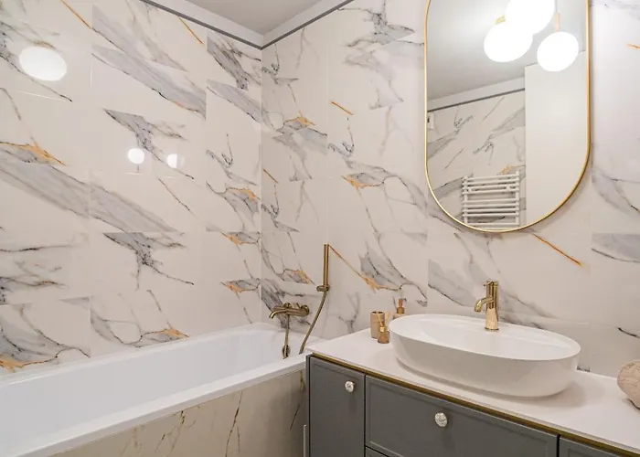 شقة Ceynowa كارتوزي