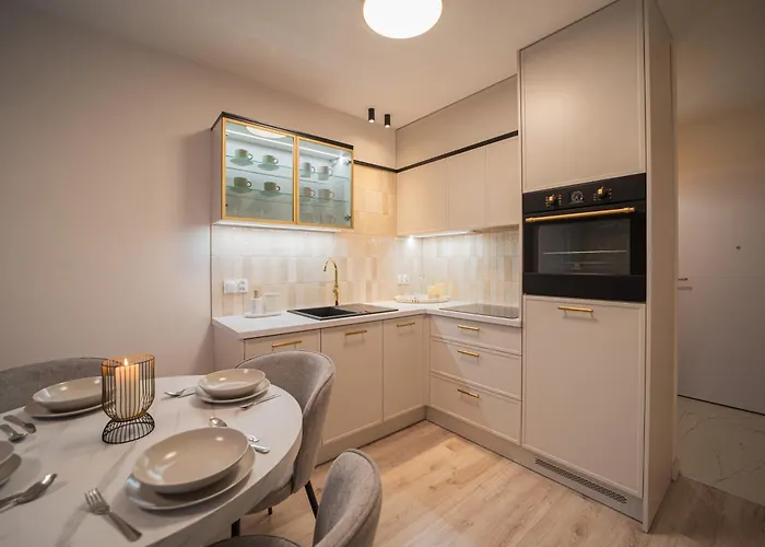 شقة Ceynowa كارتوزي