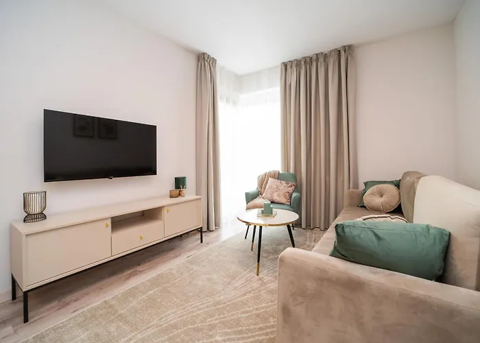 شقة Ceynowa كارتوزي